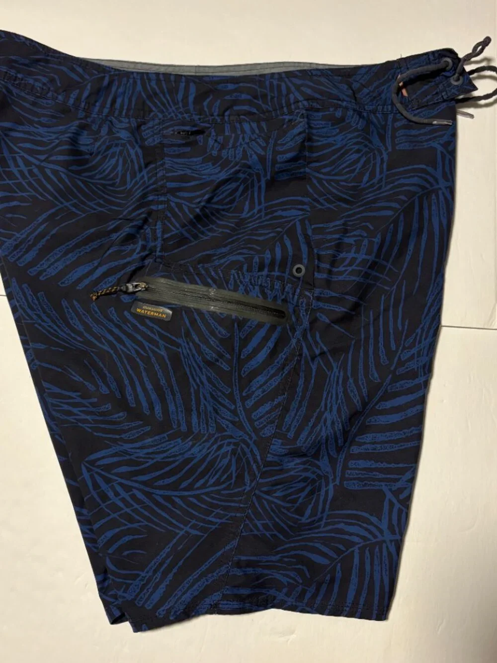 Quiksilver Waterman Collection men's swim trunks board shorts size 36